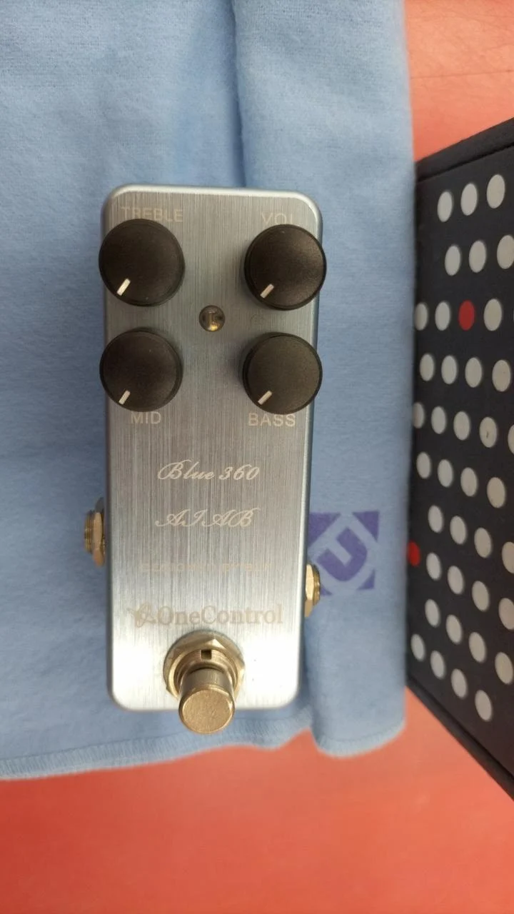 ONE CONTROL Bass-Vorverstärker BLUE360 AIAB
