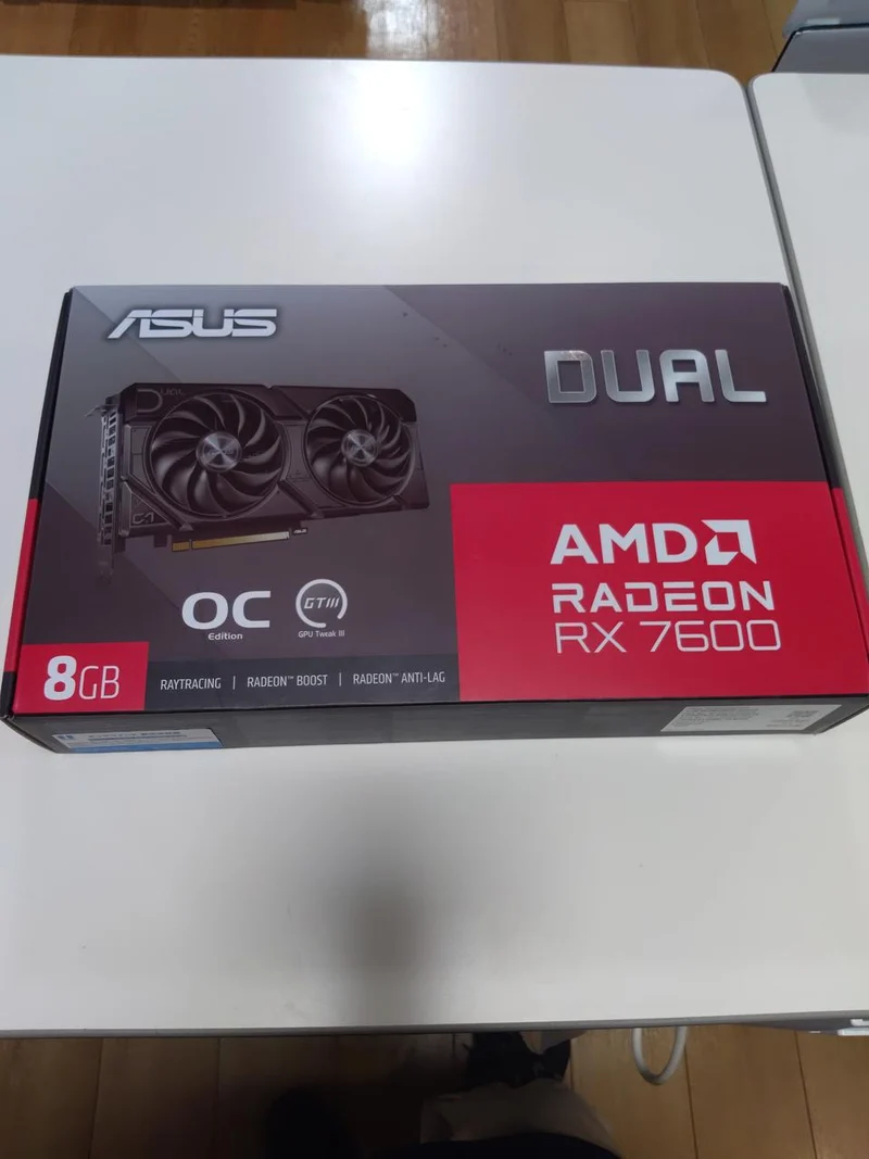 ASUS Grafikkarte DUAL-RX7600-08G-EVO