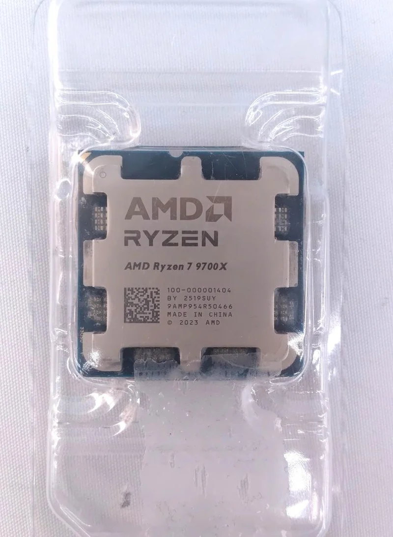 AMD CPU RYZEN7 9700X