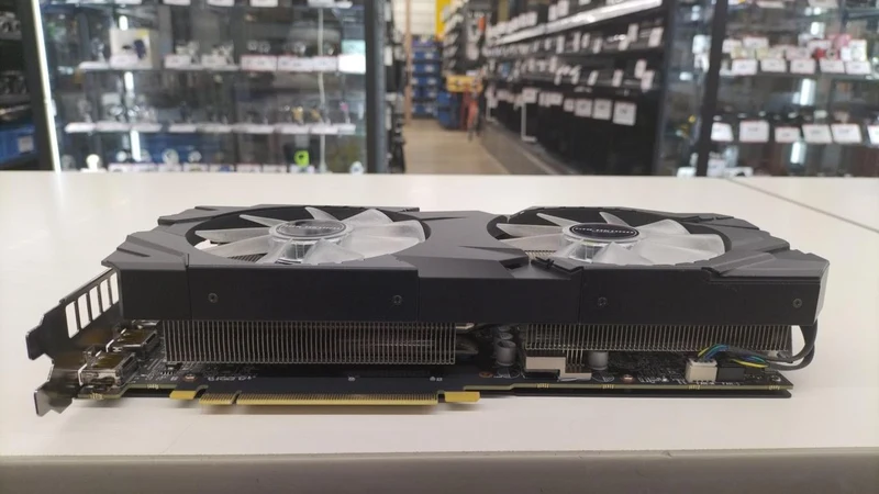 GALAKURO Grafikkarte RTX2070SUPER EX-1 CLICK OC