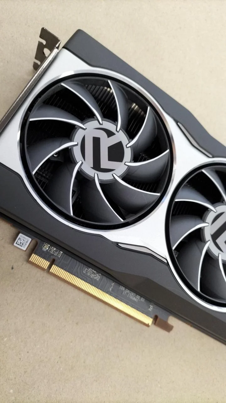ATI-Grafikkarte: RX6800 16 GB