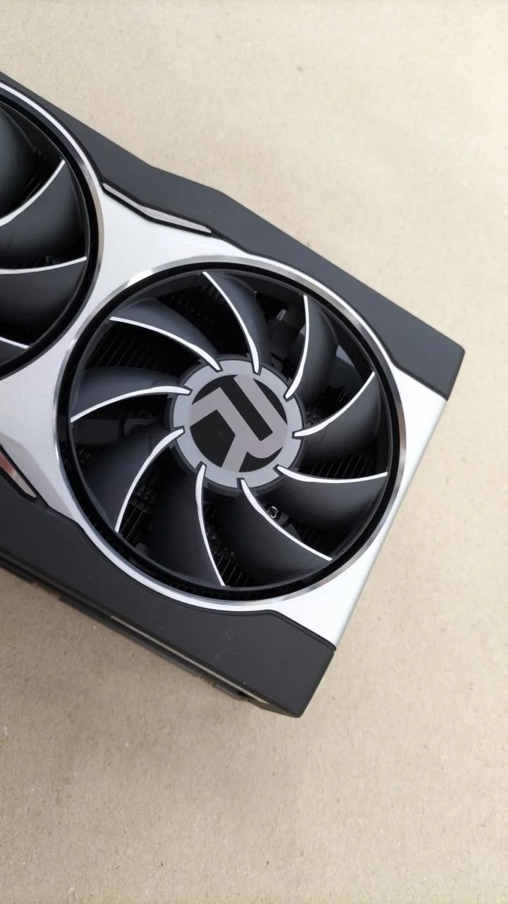 ATI-Grafikkarte: RX6800 16 GB
