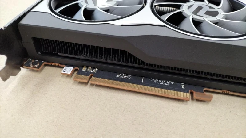 ATI-Grafikkarte: RX6800 16 GB