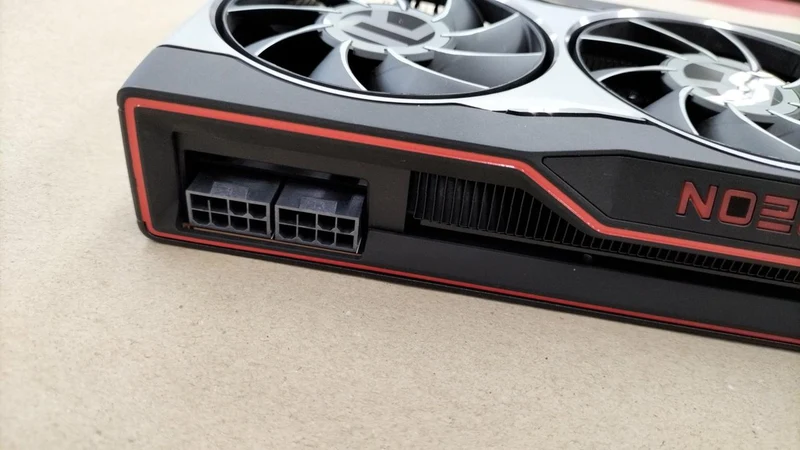 ATI-Grafikkarte: RX6800 16 GB