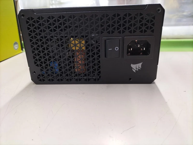 CORSAIR PC-Netzteil: RM1000E