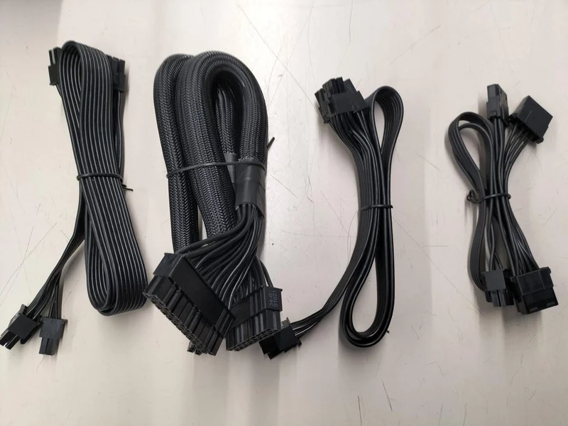 CORSAIR PC-Netzteil: RM1000E