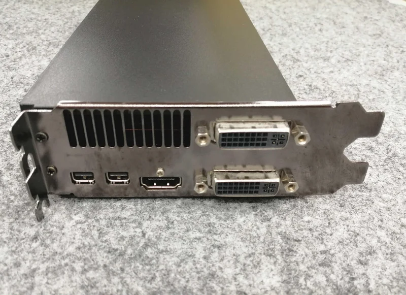 RADEON-Grafikkarte: AMD RADEON HD 6950 2 GB