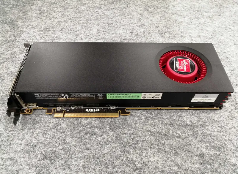 RADEON-Grafikkarte: AMD RADEON HD 6950 2 GB