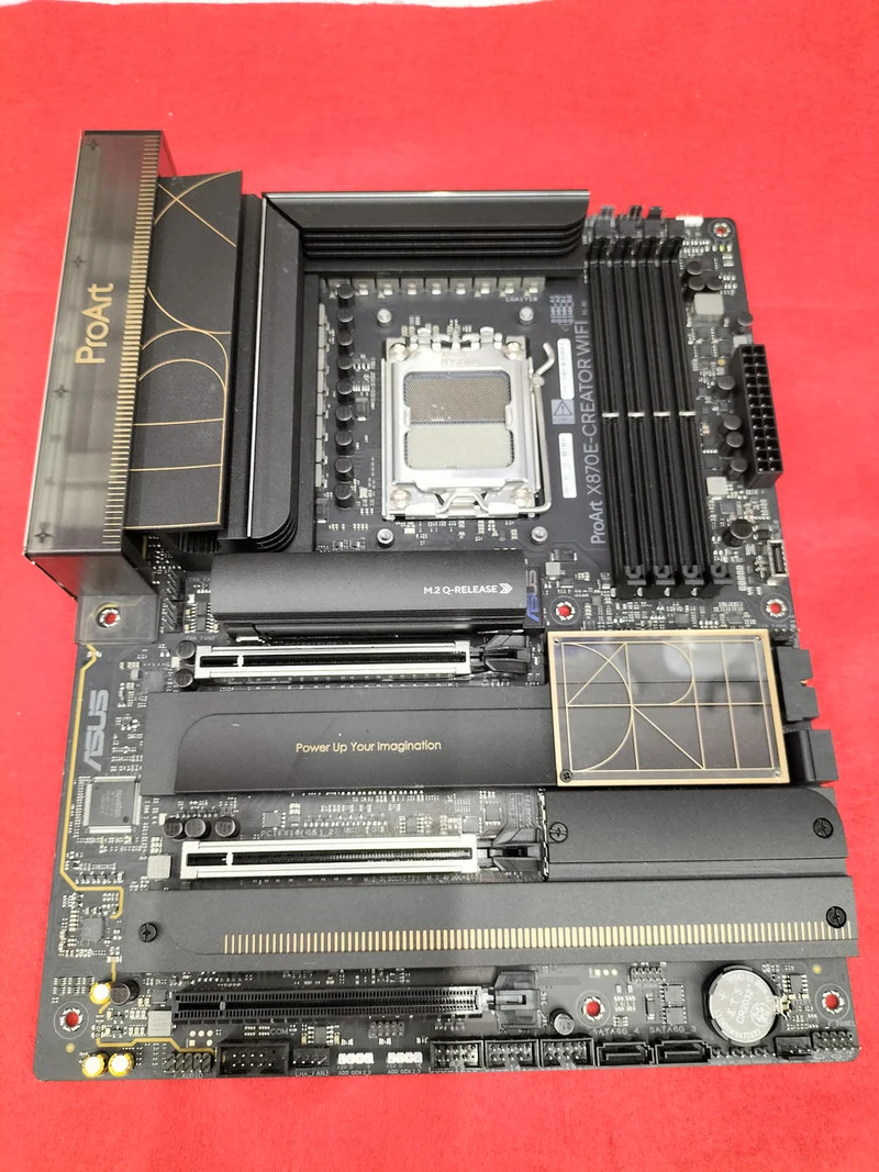 ASUS AMD-kompatibles Mainboard X-870E CREATOR WIFI