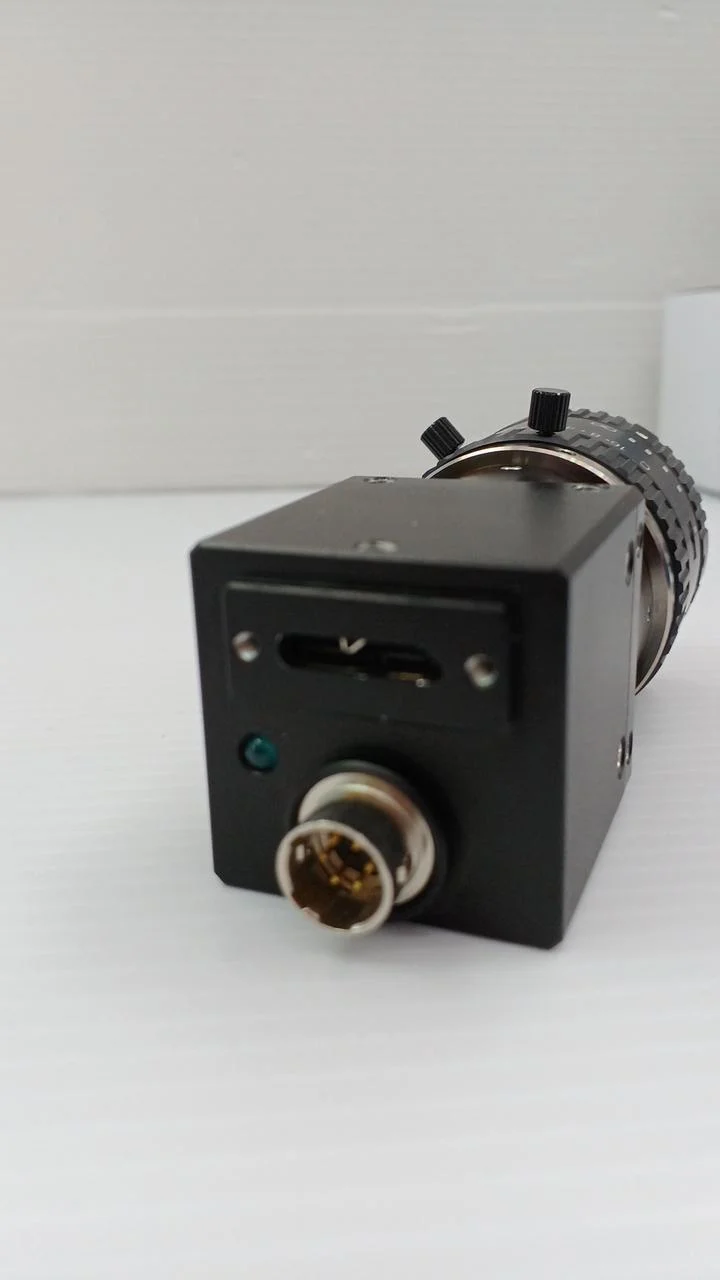 [SCHROTT] MISUMI USB-Kamera & Objektiv ×3 EMVC-CB640C3