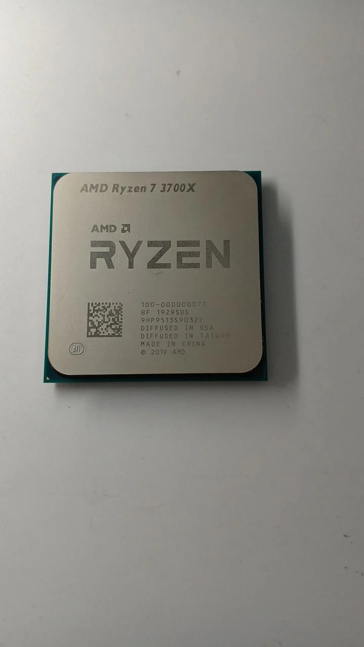 AMD CPU RYZEN 7 3700X