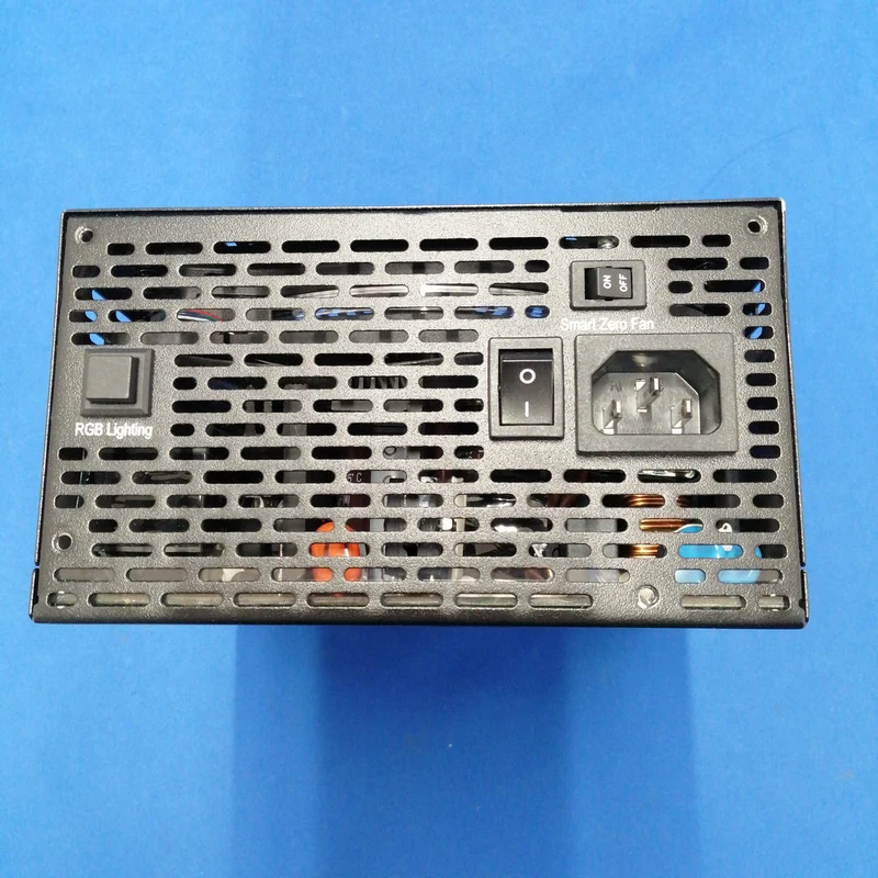 [SCHROTT] THAMALTAKE Netzteil TPC-850AH3FCP