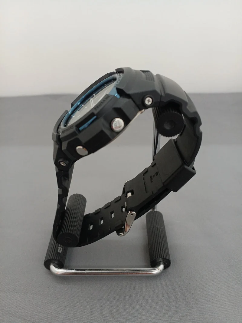 CASIO G-SHOCK Radio Solar AWG-M100A