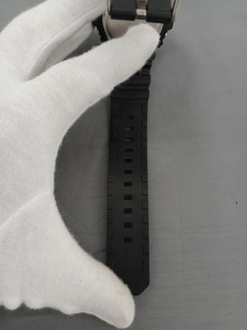 CASIO G-SHOCK Radio Solar AWG-M100A