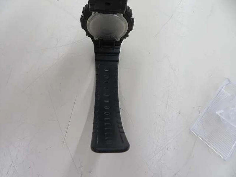 CASIO Quarz-Digitalarmbanduhr G-5600UE
