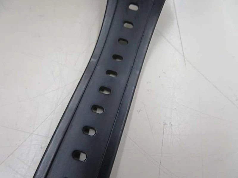 CASIO Quarz-Digitalarmbanduhr G-5600UE