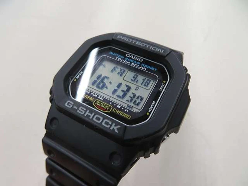 CASIO Quarz-Digitalarmbanduhr G-5600UE