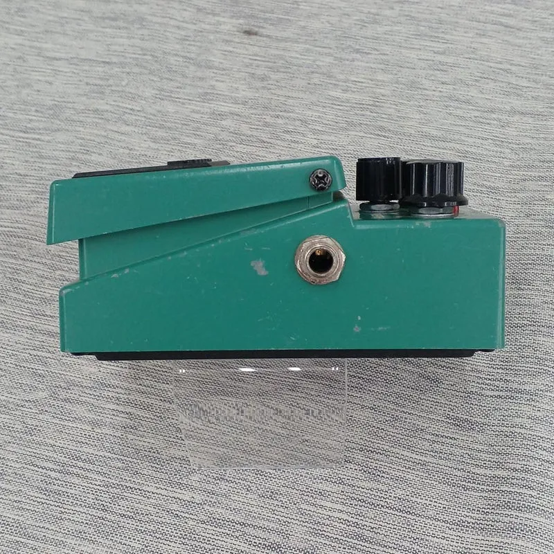 BOSS Tremolo TR-2