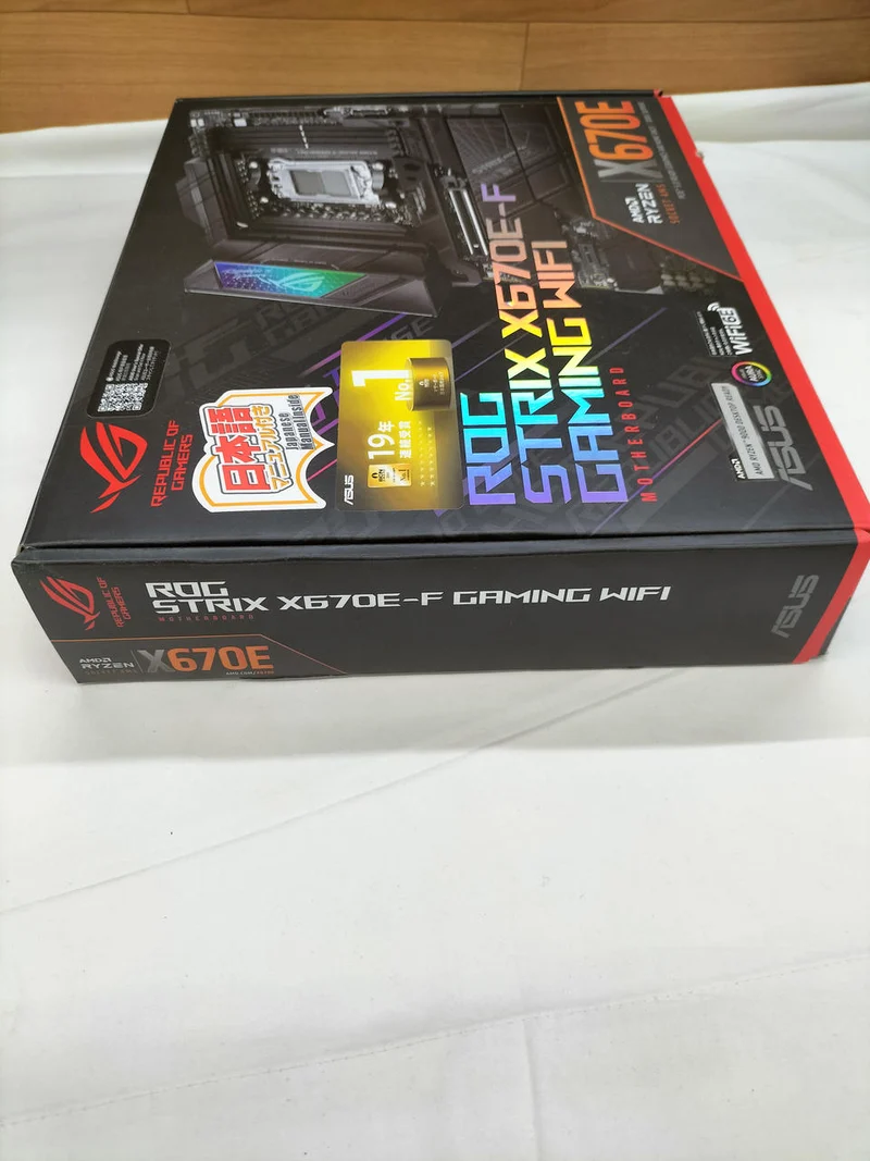ASUS AMD-kompatibles Mainboard ROG STRIX X670E-F