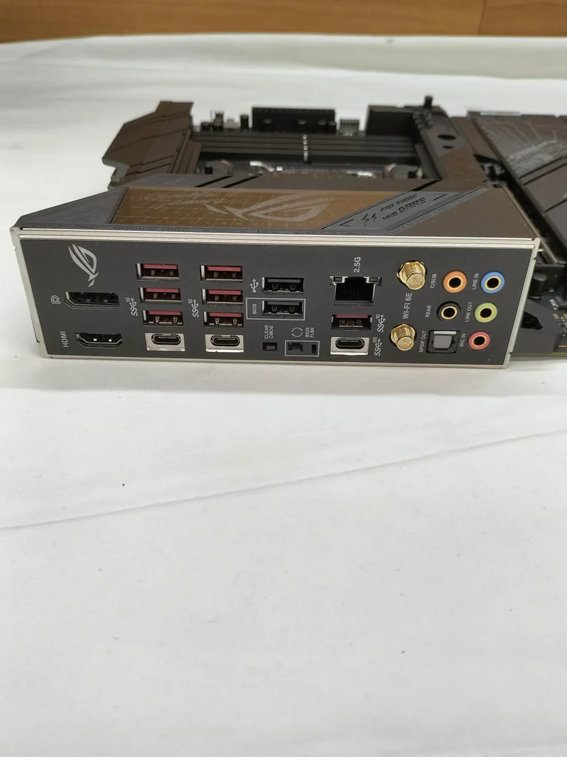 ASUS AMD-kompatibles Mainboard ROG STRIX X670E-F