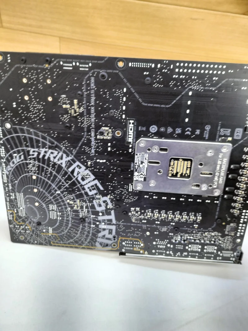 ASUS AMD-kompatibles Mainboard ROG STRIX X670E-F