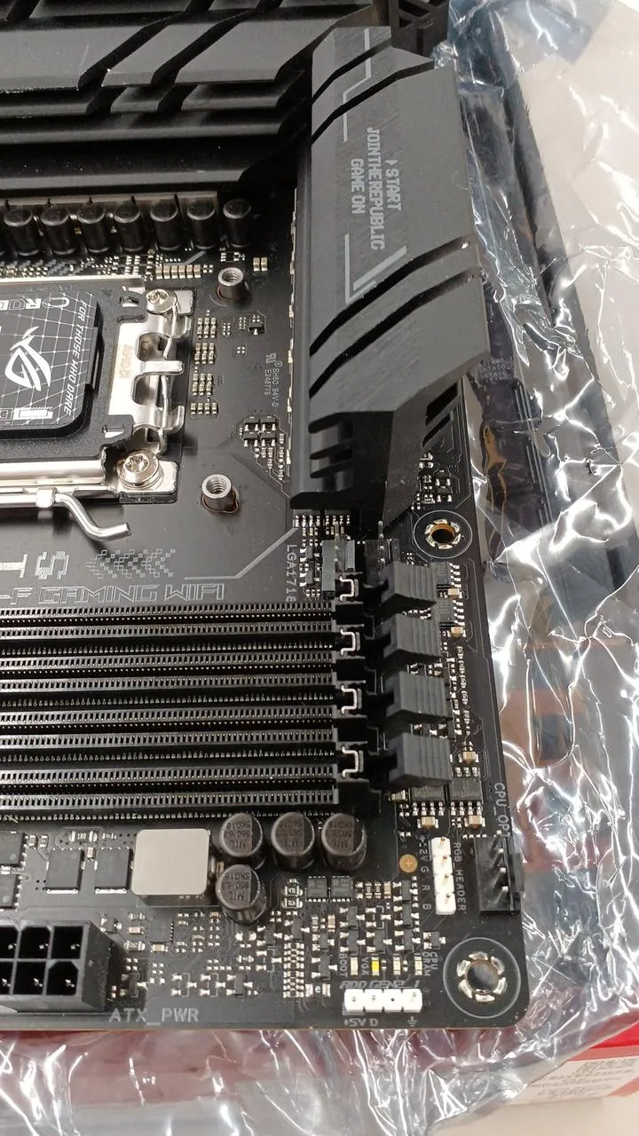 ASUS Mainboard ROG STRIX B650E-F GAMING WIFI