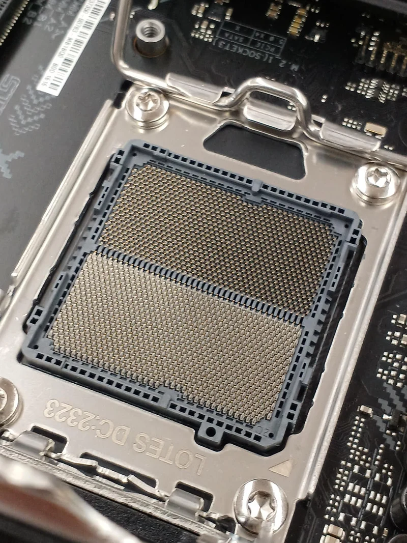 ASUS Mainboard ROG STRIX B650E-F GAMING WIFI