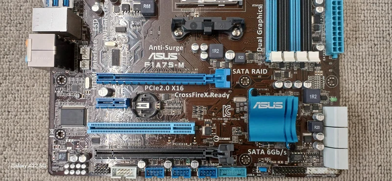 [SCHROTT] ASUS Motherboard F1A75-M