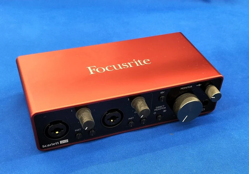 FOCUSRITE Audio-Interface-Set SCARLETT 2I2 STUDIO 3. Generation