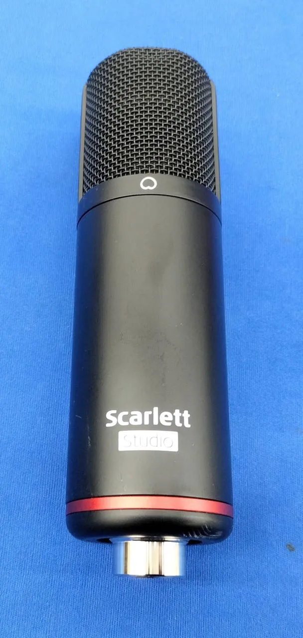 FOCUSRITE Audio-Interface-Set SCARLETT 2I2 STUDIO 3. Generation