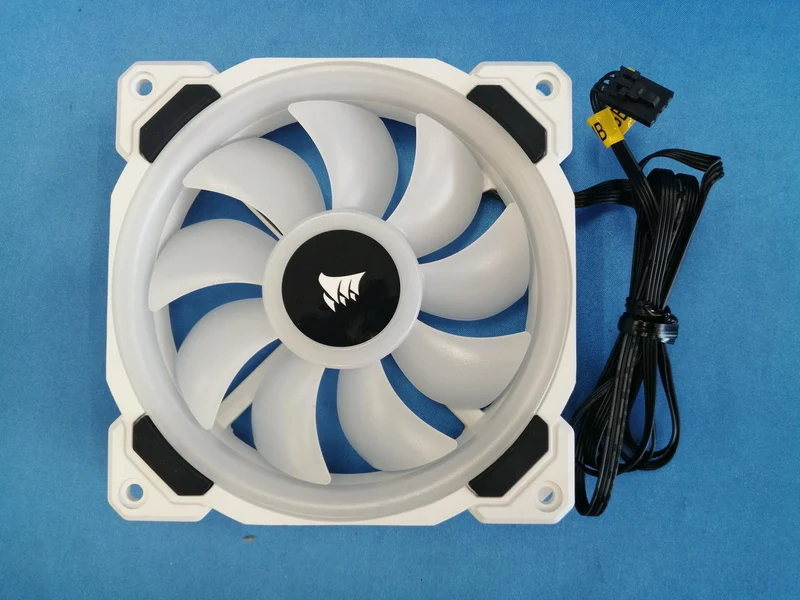 CORSAIR PC-Gehäuselüfter LL120
