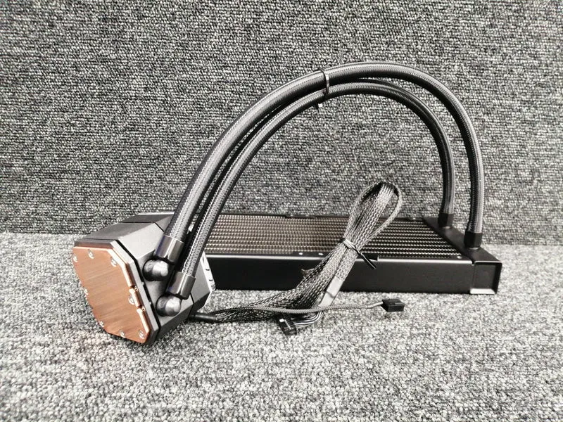 CORSAIR Simple Wasserkühlung für CPUs ICUE H100I ELITE CAPELLIX XT