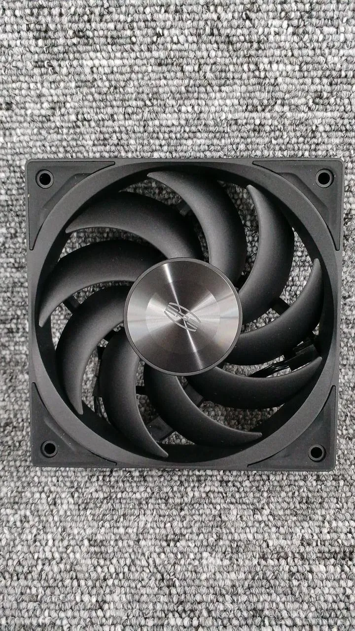 PCCOOLER Wassergekühlter CPU-Kühler DS360 BK