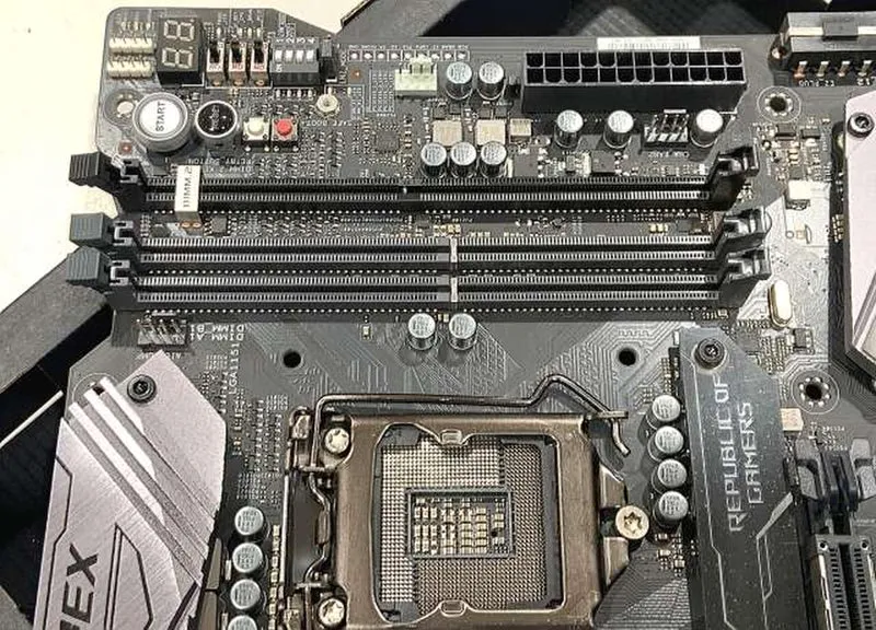 ASUS Intel-kompatibles Motherboard ROG MAXIMUS X APEX