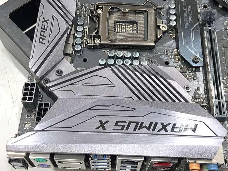 ASUS Intel-kompatibles Motherboard ROG MAXIMUS X APEX