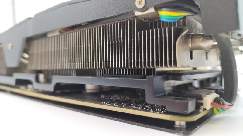 [SCHROTT] ASUS Grafikkarte: ROG-STRIX-GTX1080-O8G-11GBPS
