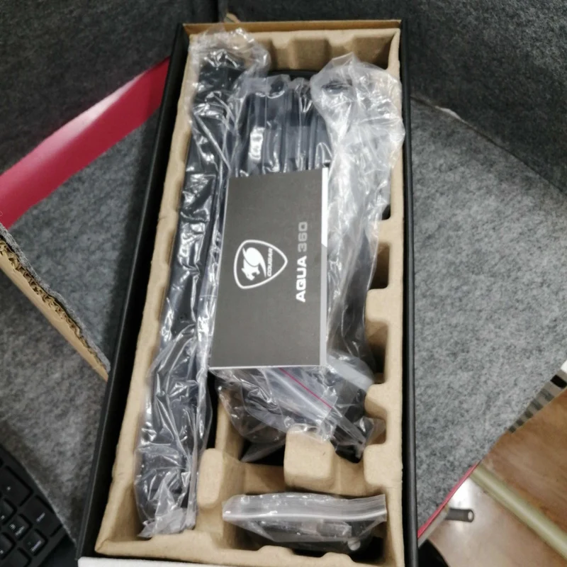 COUGAR CGR-AQUA 360 AQUA360