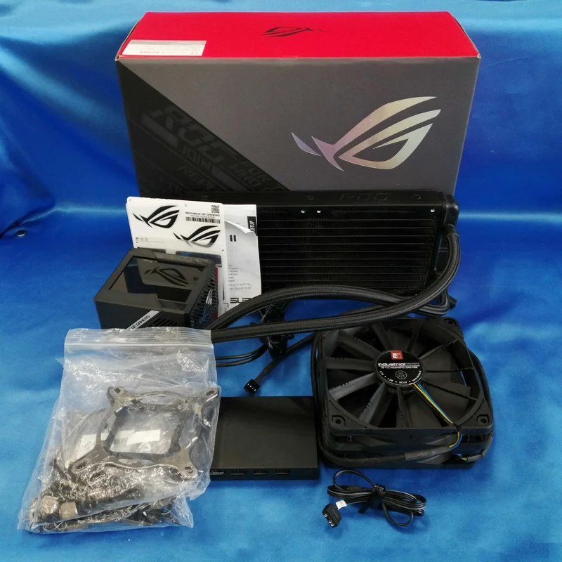 ASUS Wassergekühlter CPU-Kühler ROG RYUJIN II 240
