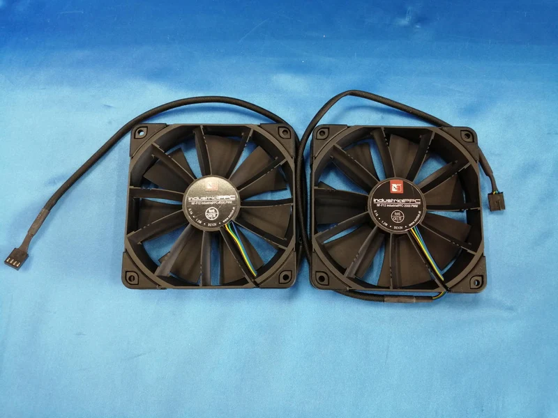 ASUS Wassergekühlter CPU-Kühler ROG RYUJIN II 240