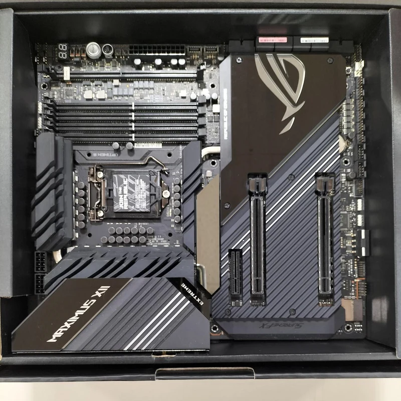 [SCHROTT] ASUS Motherboard ROG MAXIMUS XII EXTREME