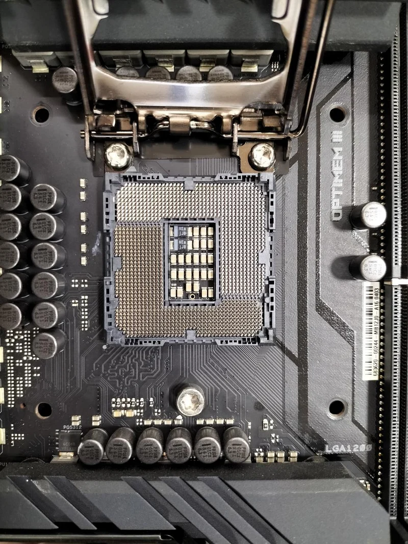 [SCHROTT] ASUS Motherboard ROG MAXIMUS XII EXTREME