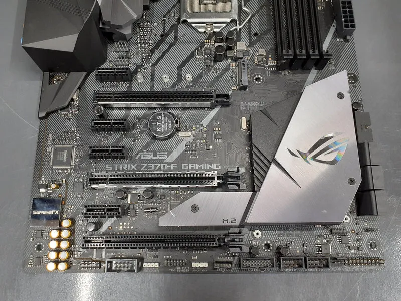 ASUS Mainboard STRIX Z370-F