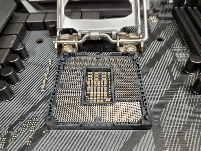 ASUS Mainboard STRIX Z370-F