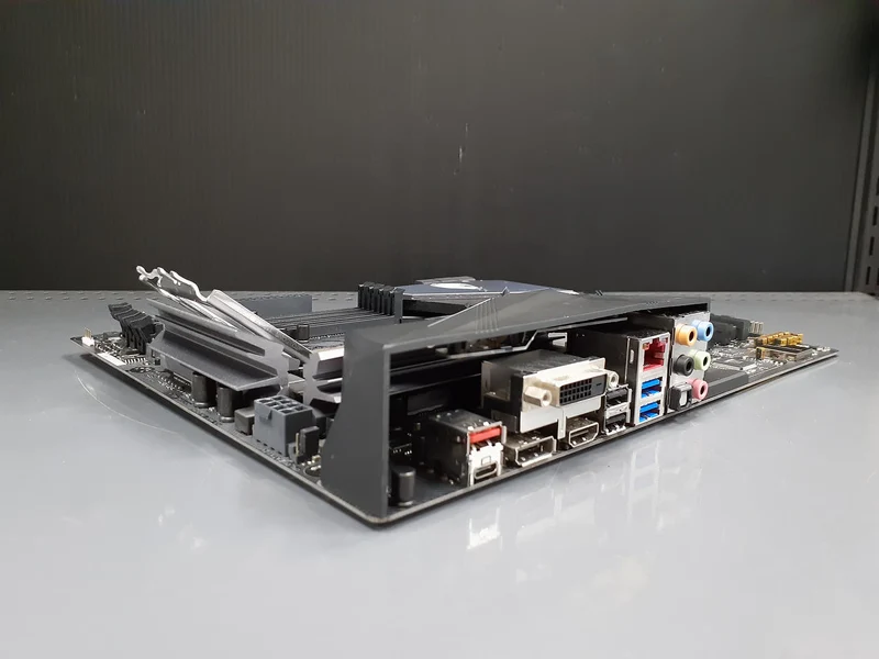ASUS Mainboard STRIX Z370-F