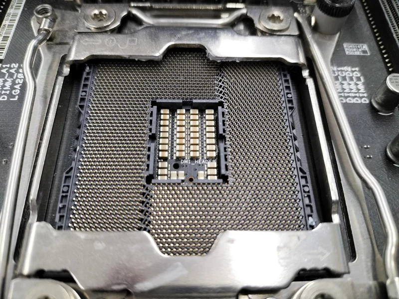 ASUS Intel-kompatibles Motherboard ROG Rampage VI Extreme