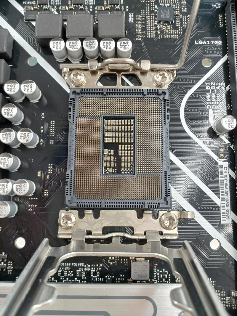 ASUS Motherboard PRIME H670-PLUS D4