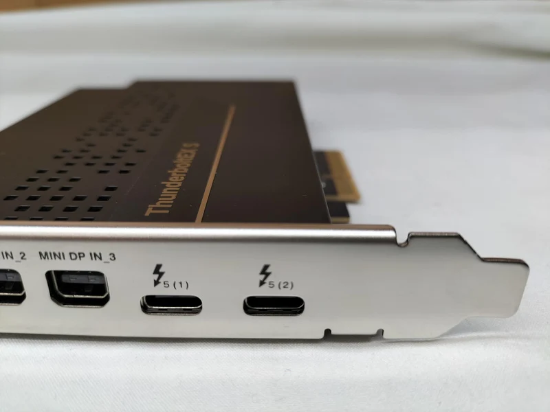 ASUS-Schnittstellenkarte: THUNDERBOLT EX5