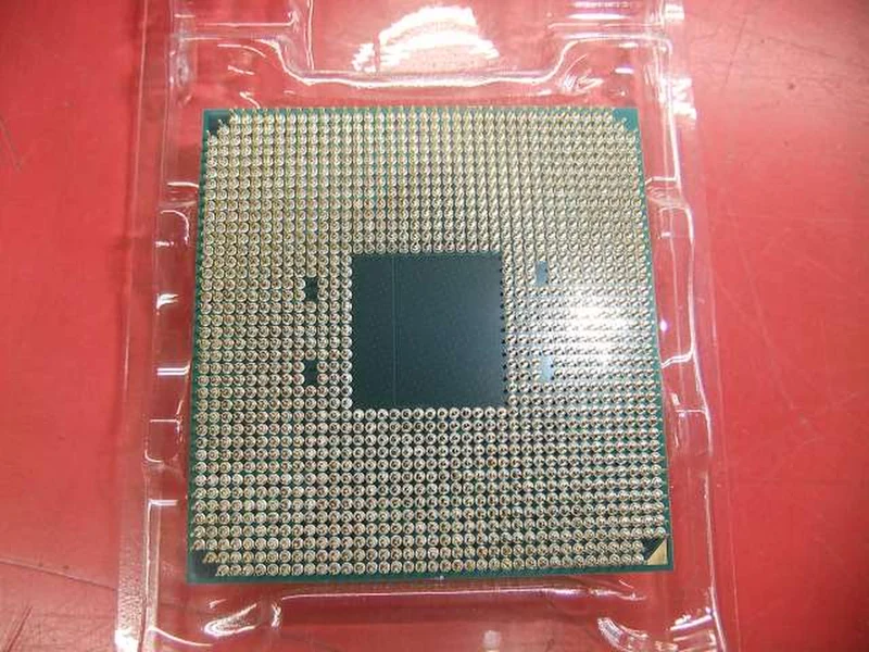 AMD Ryzen 7 3700X Ryzen 7 3700X