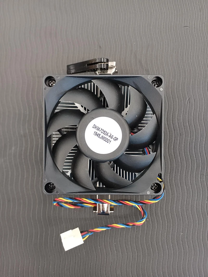 AMD ATHLON 200GE