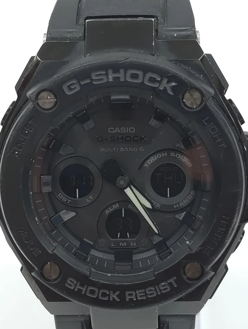CASIO G-SHOCK GST-W300